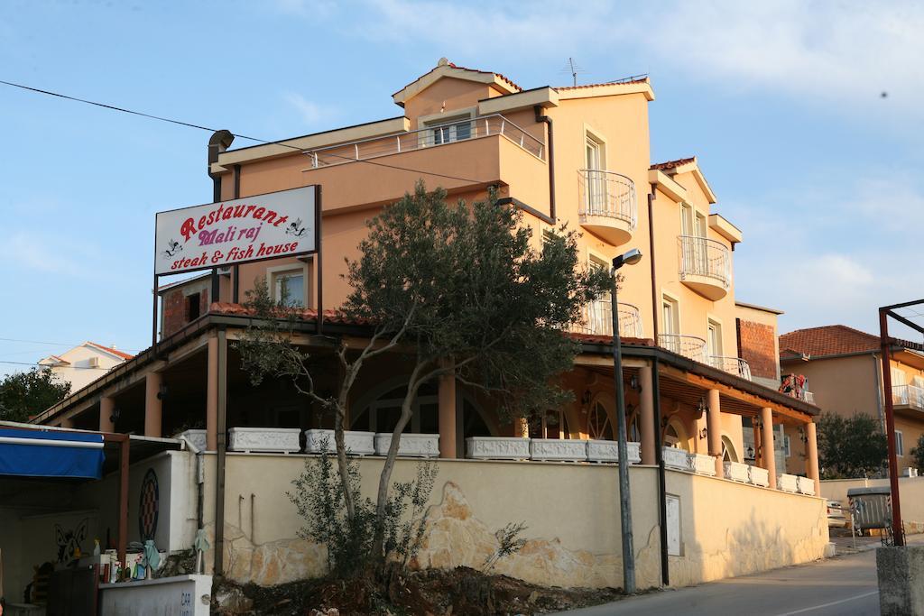Apartments Little Paradise Trogir Extérieur photo